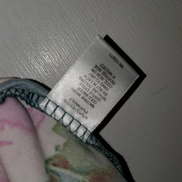 Top - Picture 2 of 6